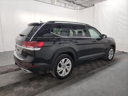 2022 Volkswagen Atlas 3.6L SE w/Technology