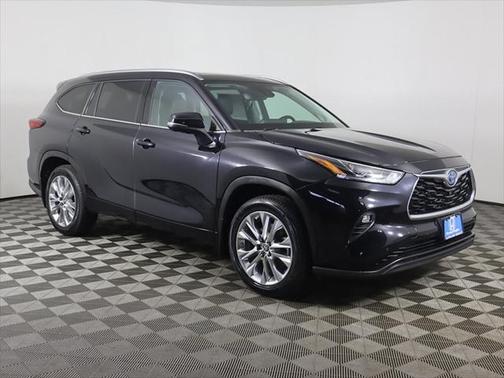 2022 Toyota Highlander Hybrid Limited