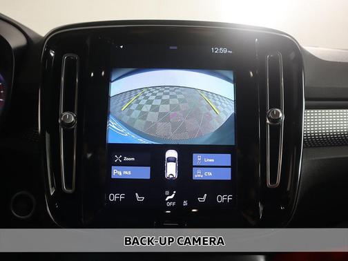 2021 Volvo XC40 T5 R-Design