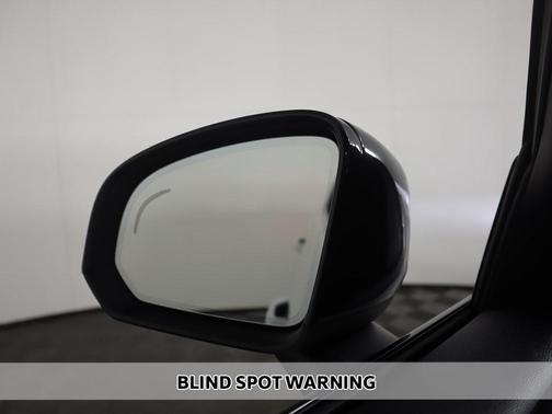 2021 Volvo XC40 T5 R-Design