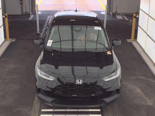 Crystal Black Pearl 2025 Honda HR-V LX