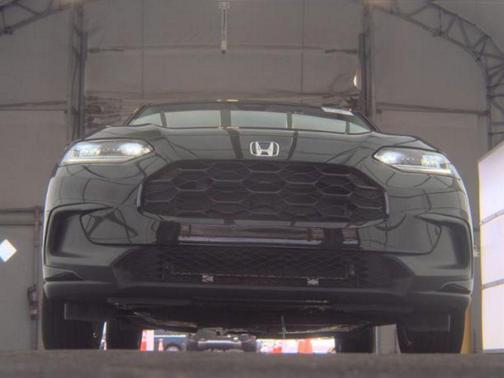 Crystal Black Pearl 2025 Honda HR-V LX