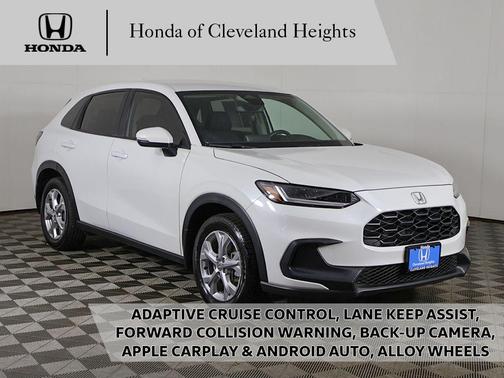 Platinum White Pearl 2023 Honda HR-V LX