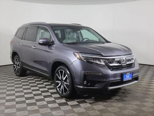 2022 Honda Pilot Touring 8-Passenger