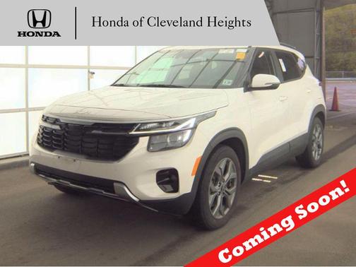Snow White Pearl 2024 Kia Seltos S