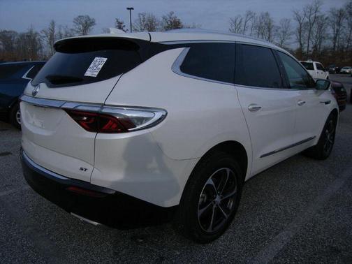 2022 Buick Enclave AWD Essence