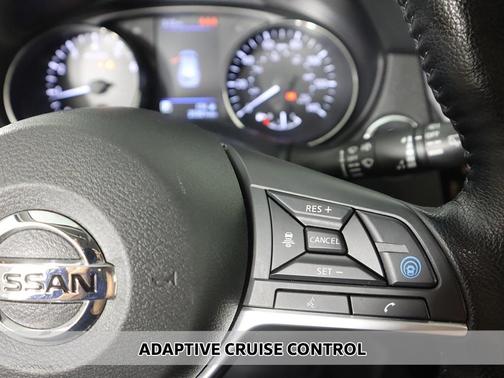 2022 Nissan Rogue Sport SV