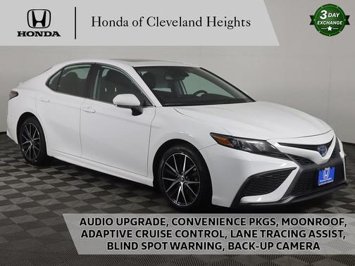 2022 Toyota Camry SE