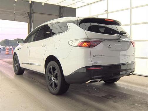 2023 Buick Enclave Essence AWD
