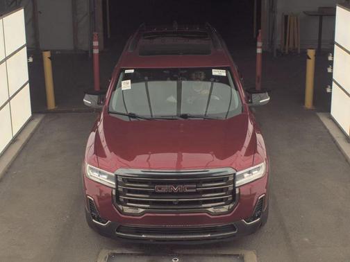 2023 GMC Acadia AWD AT4