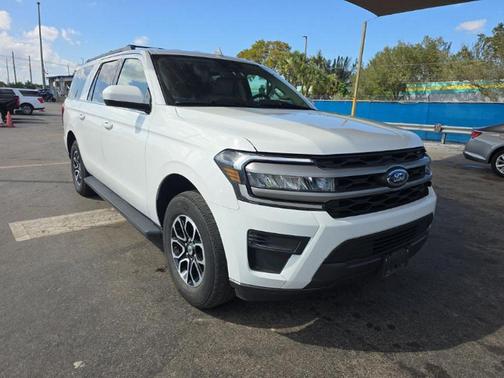 2024 Ford Expedition Max XLT