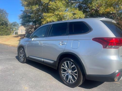 2018 Mitsubishi Outlander SE
