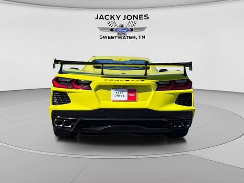 Accelerate Yellow Metallic 2024 Chevrolet Corvette Stingray w/1LT