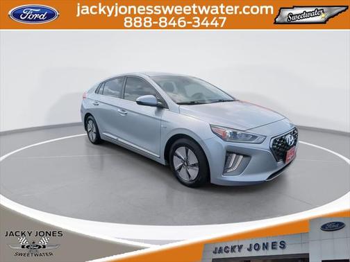 2020 Hyundai IONIQ Hybrid SE