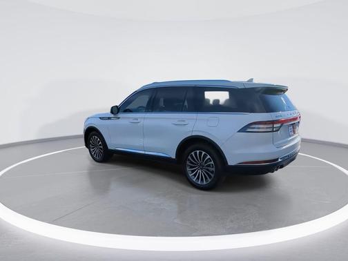 2022 Lincoln Aviator Standard AWD