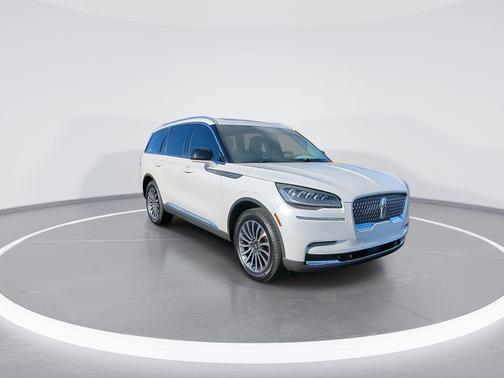 2022 Lincoln Aviator Standard AWD