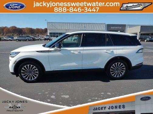 2022 Lincoln Aviator Standard AWD
