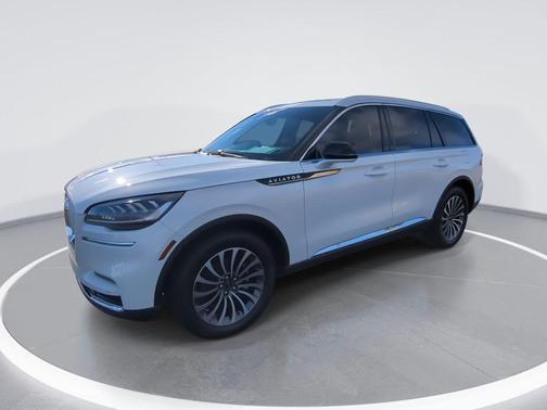 2022 Lincoln Aviator Standard AWD
