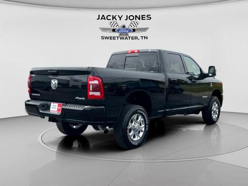 Diamond Black Crystal Pearlcoat 2024 RAM 2500 Laramie Crew Cab 4x4 6'4' Box