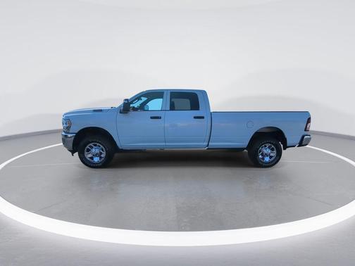 2023 RAM 2500 Tradesman Crew Cab 4x4 8' Box