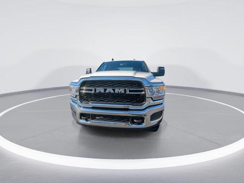 2023 RAM 2500 Tradesman Crew Cab 4x4 8' Box