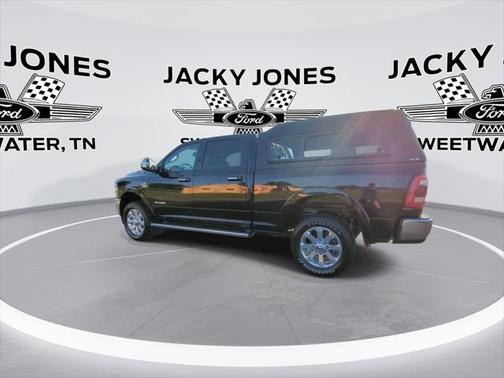 2022 RAM 2500 Laramie Crew Cab 4x4 6'4' Box