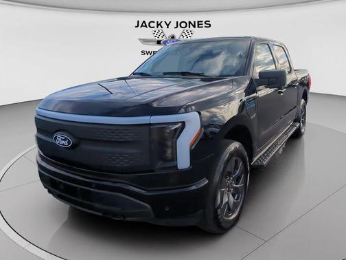 AGATE BLACK METALLIC 2025 Ford F-150 Lightning Flash