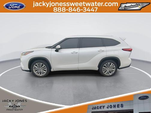 2023 Toyota Highlander Platinum