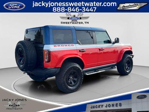 OXFORD WHITE 2026 Ford Bronco Stroppe Edition