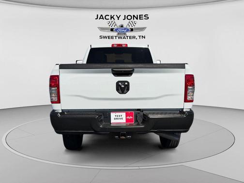 Bright White Clearcoat 2024 RAM 3500 Tradesman Crew Cab 4x4 8' Box