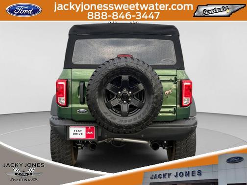 ERUPTION GREEN METALLIC 2023 Ford Bronco Black Diamond