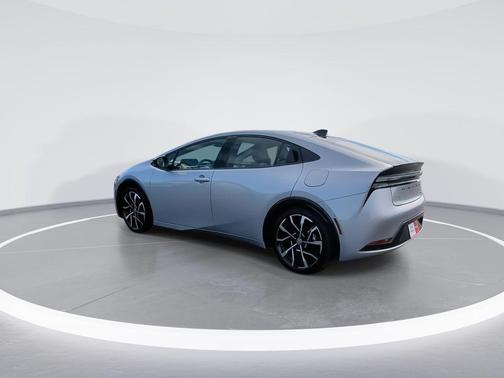 2025 Toyota Prius Plug-In Hybrid XSE