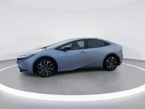 2025 Toyota Prius Plug-In Hybrid XSE