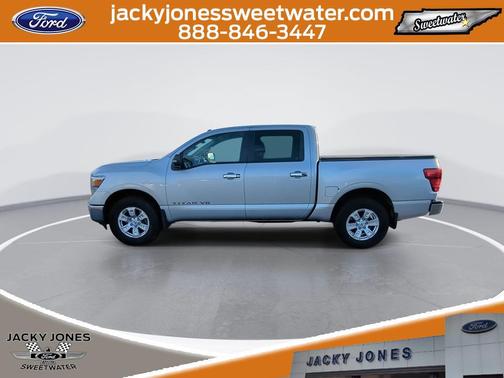 2019 Nissan Titan SV