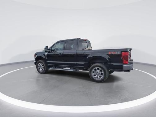 2022 Ford F-350 Lariat