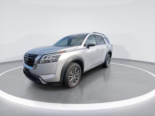2024 Nissan Pathfinder SV 4WD