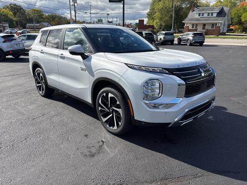 2025 Mitsubishi Outlander PHEV SE S-AWC