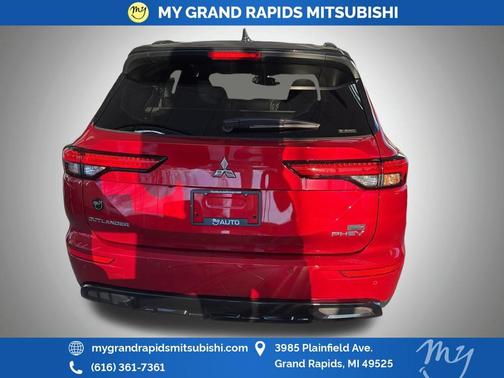 2025 Mitsubishi Outlander PHEV SEL