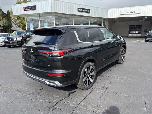 2025 Mitsubishi Outlander SE 2.5 S-AWC