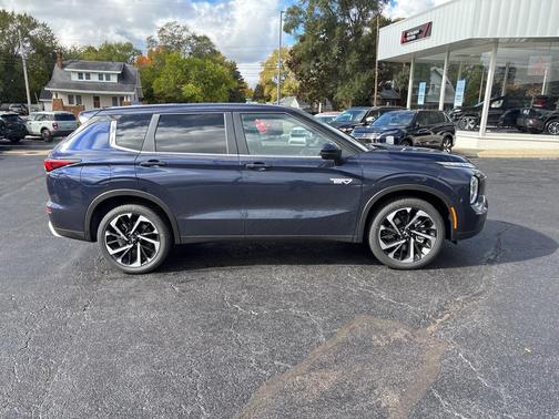 2025 Mitsubishi Outlander PHEV SE S-AWC