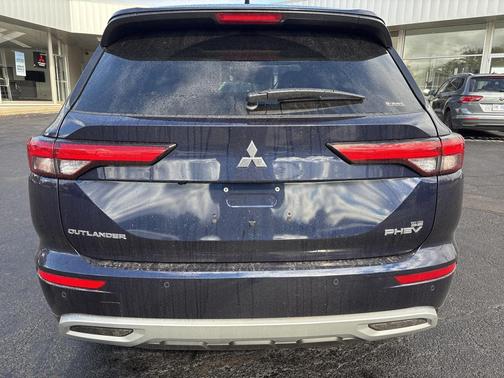 2025 Mitsubishi Outlander PHEV SE S-AWC