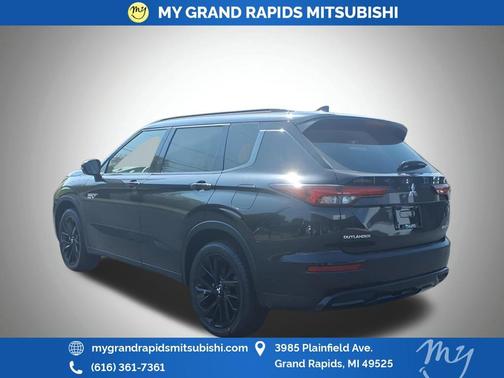 2025 Mitsubishi Outlander PHEV SEL