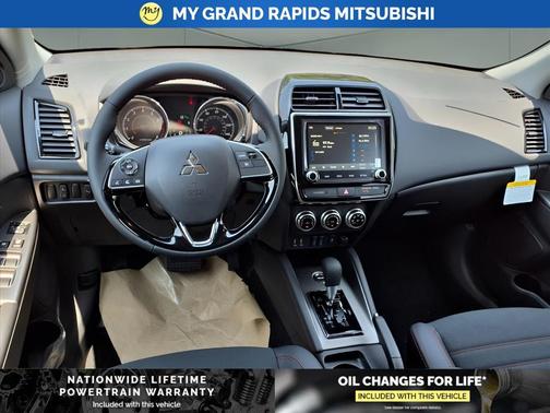 2025 Mitsubishi Outlander Sport SE