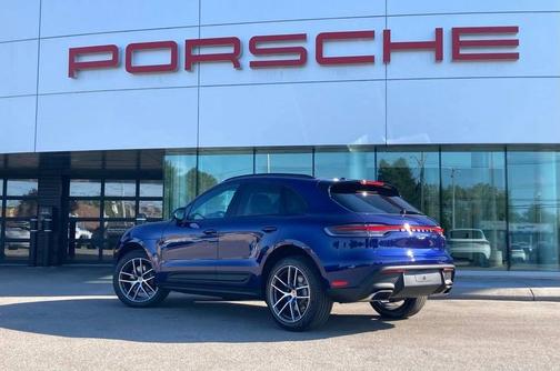 2026 Porsche Macan 