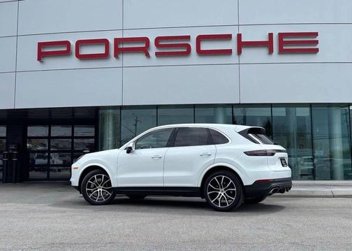 White 2021 Porsche Cayenne