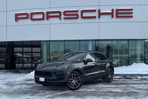 2025 Porsche Macan 