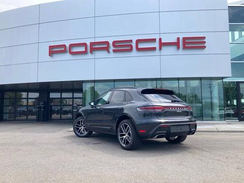 2025 Porsche Macan 