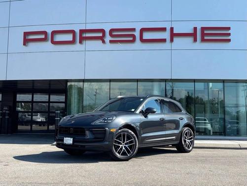 Volcano Grey Metallic 2026 Porsche Macan