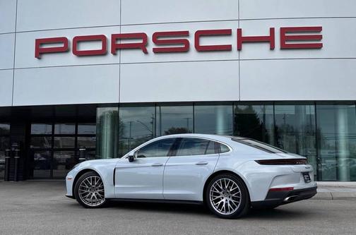 Ice Grey Metallic 2025 Porsche Panamera
