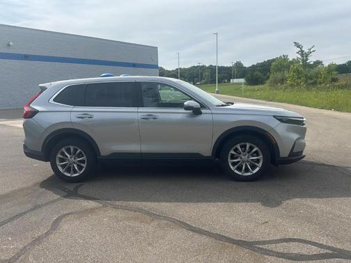 Lunar Silver Metallic 2024 Honda CR-V EX